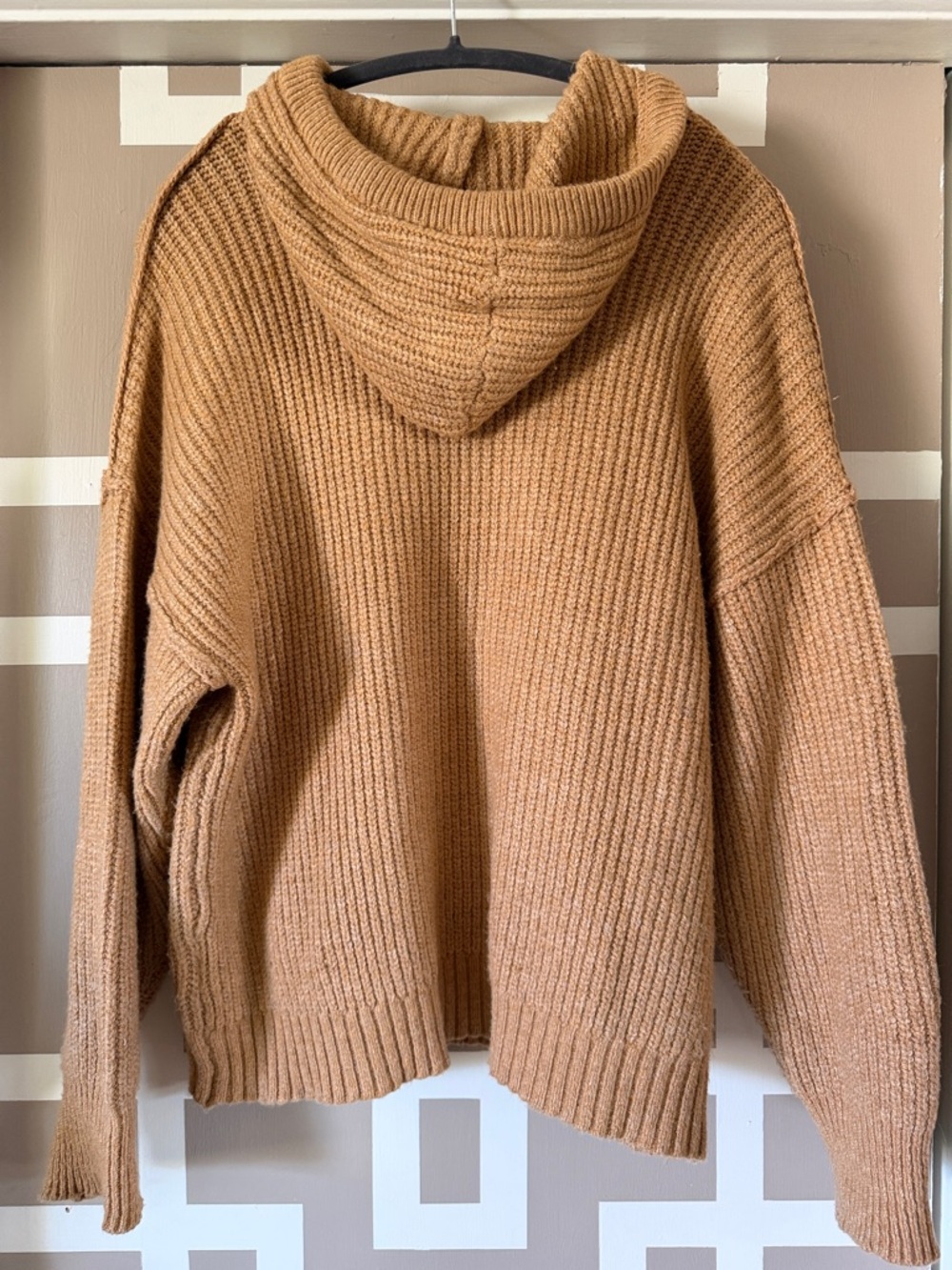 American Eagle Outfitters Women’s Camel Oversized Hoodie Sweater - Picture 5 of 6